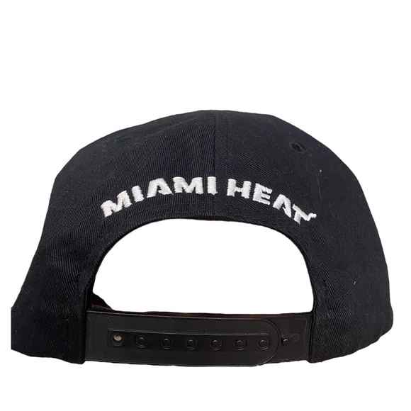 Vintage Miami Heat Snapback Hat Cap NBA Logo Embroidered Under Brim Spell Out - Picture 10 of 10
